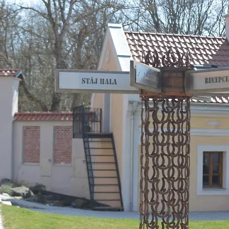 Statek Krkavčí Hora Farma Nizbor