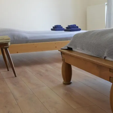 Statek Krkavci Hora * Nizbor