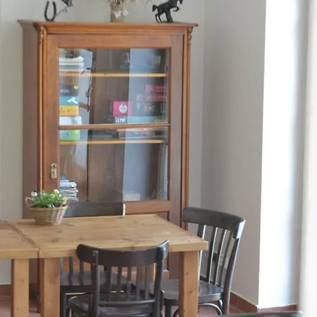 Statek Krkavci Hora Vakantieboerderij Nizbor