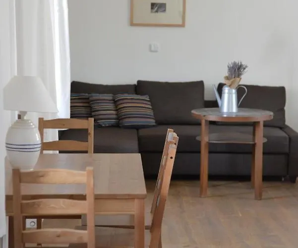 Statek Krkavčí Hora Farma Nizbor