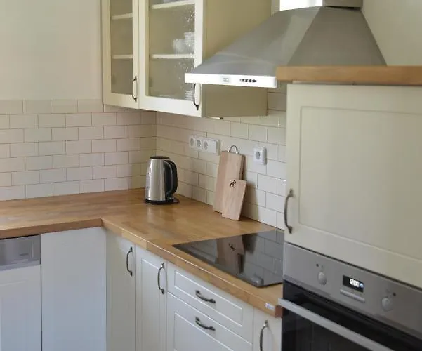 Statek Krkavci Hora Feriegård Nizbor