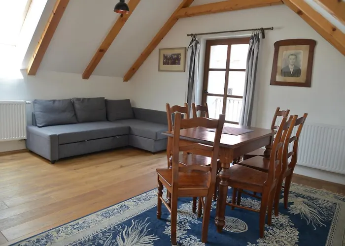 Statek Krkavci Hora *